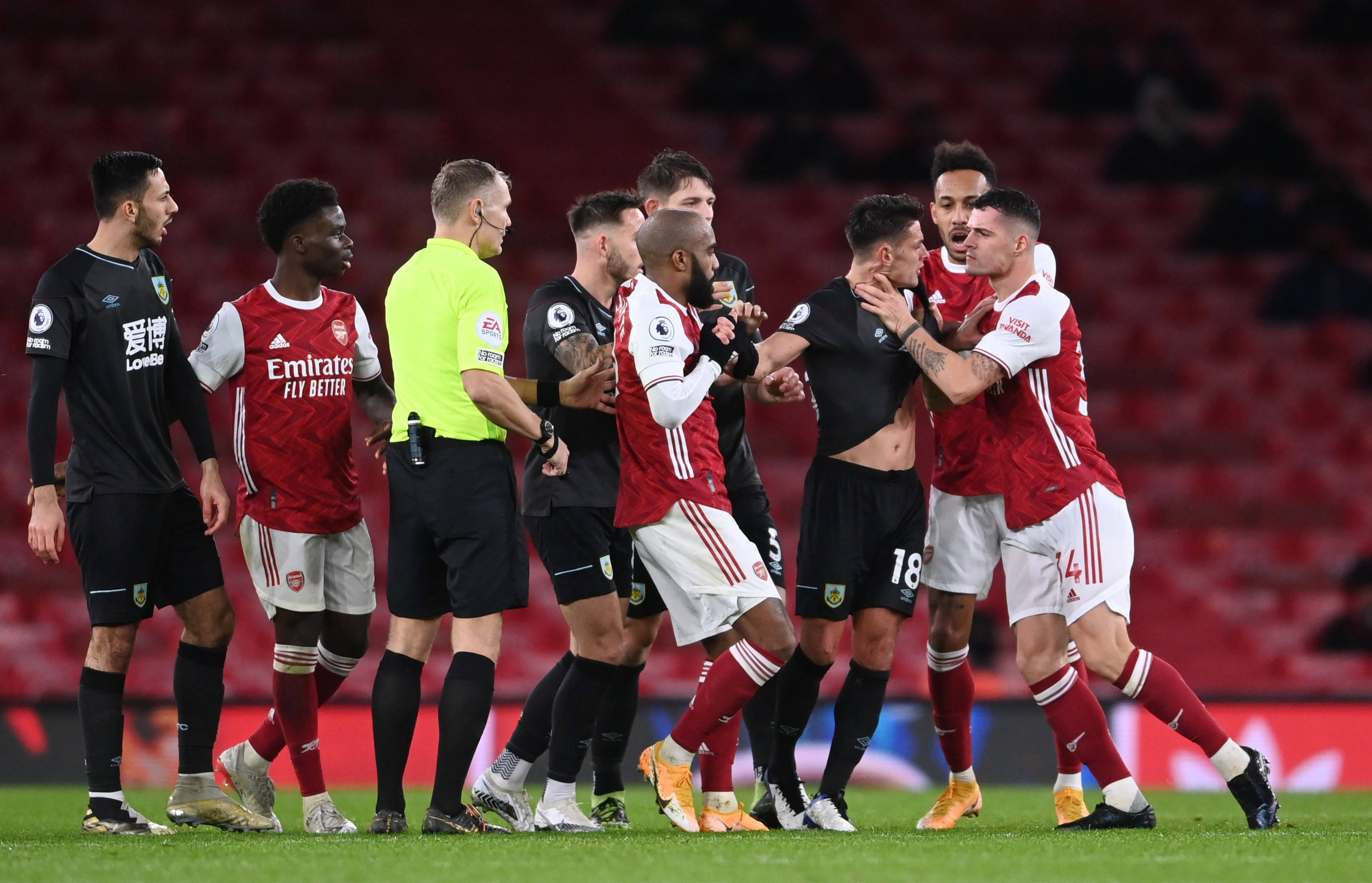 同时也向外 同时也向外